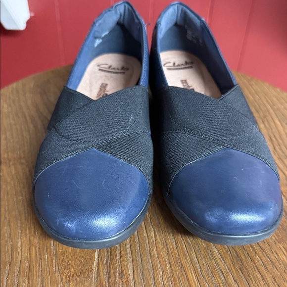 Clarks Black and Blue Women's Flats - Picture 4 of 11